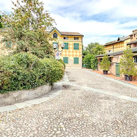 Housmart Luxury Golf Club Appartement